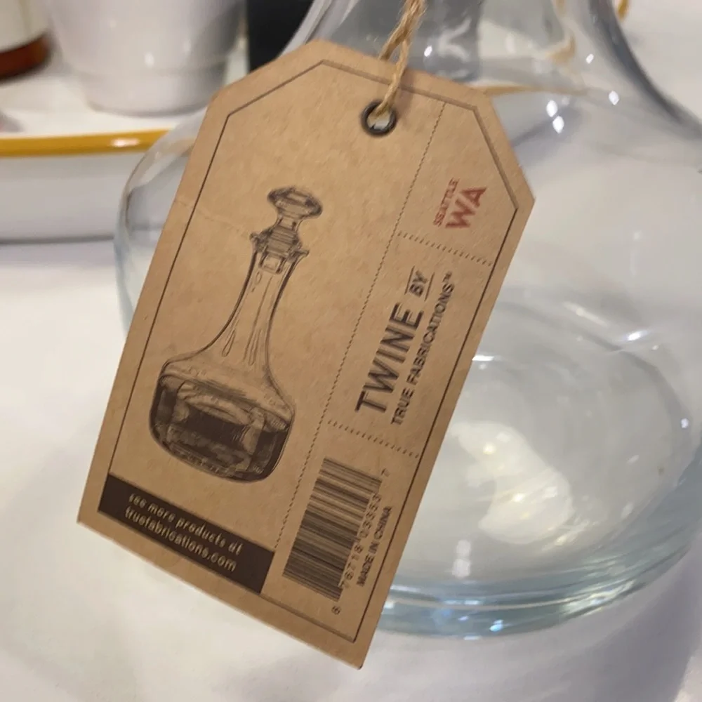 [Twine] Country Cottage Vintage Decanter